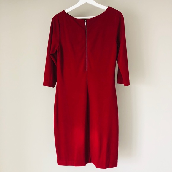 Red dress - Picture 2 of 2